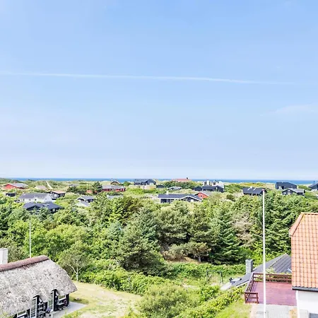 6 Person In Henne Feriehus