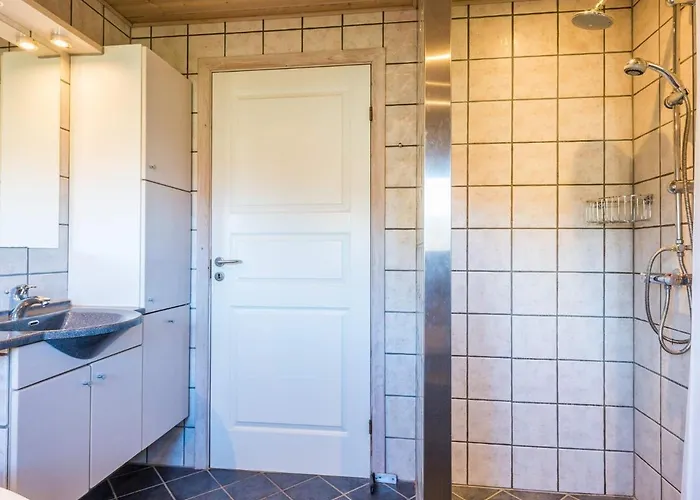 別荘 6 Person In Henne