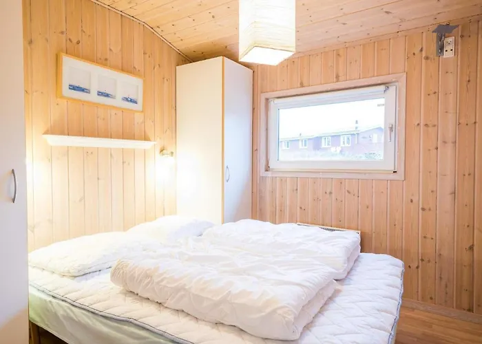 別荘 6 Person In Henne